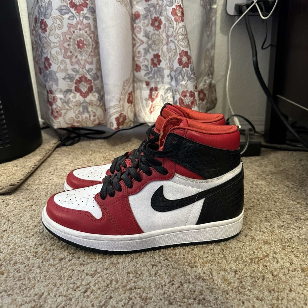 Women's Air Jordan 1 retro high OG "satin red" snake skin